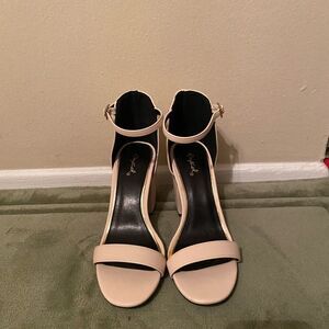 Qupid Sandals 